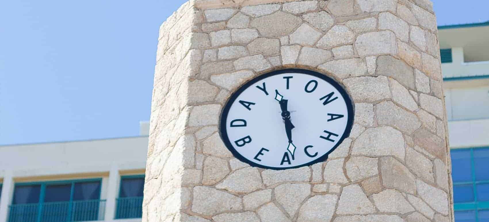 Daytona Clock Yhz